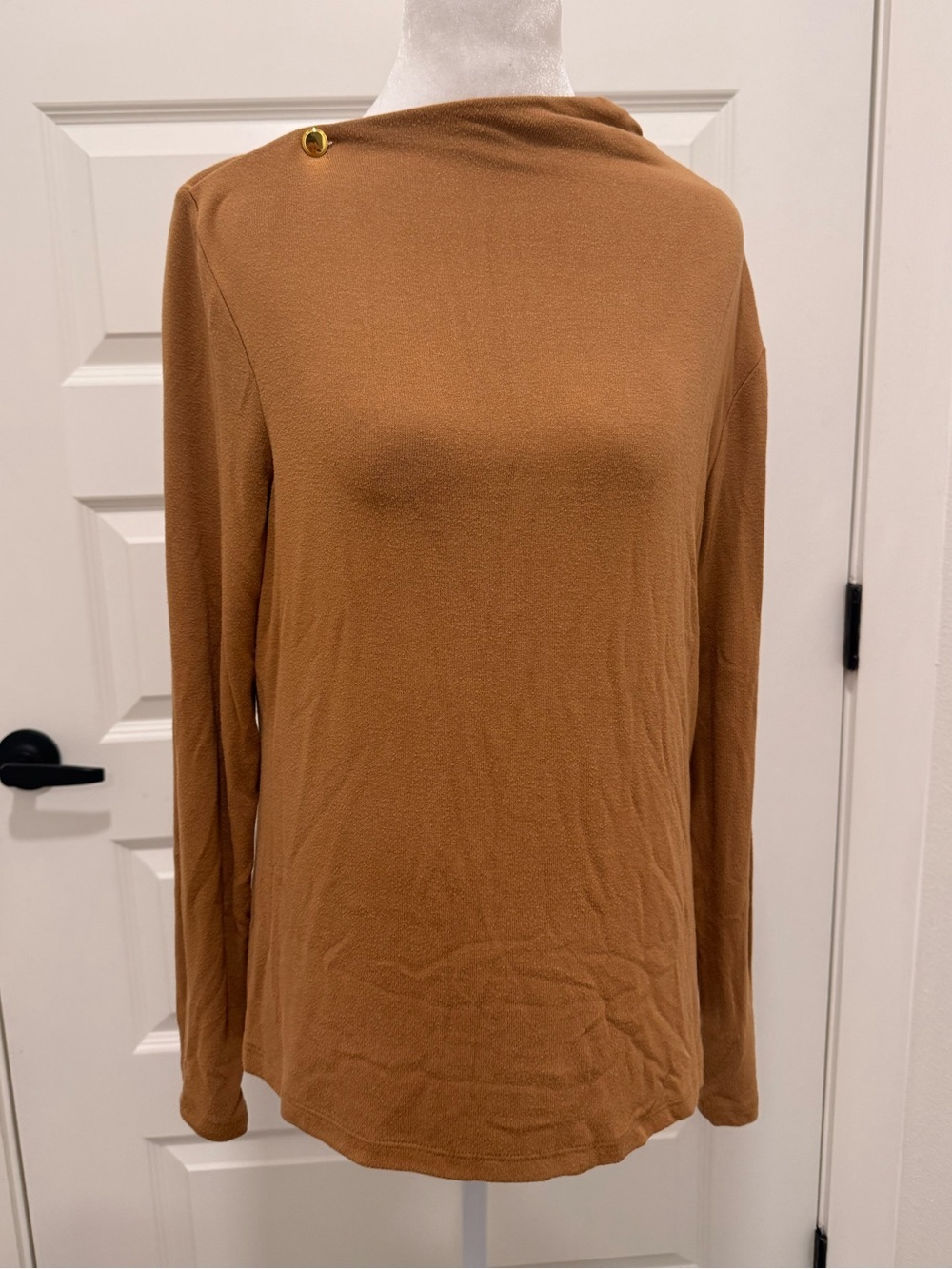 Banana Republic Draped Neck Camel Top L Minimalist Long Sleeve - Picture 4 of 8
